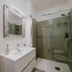 Appartement Elegante In Marina Trieste