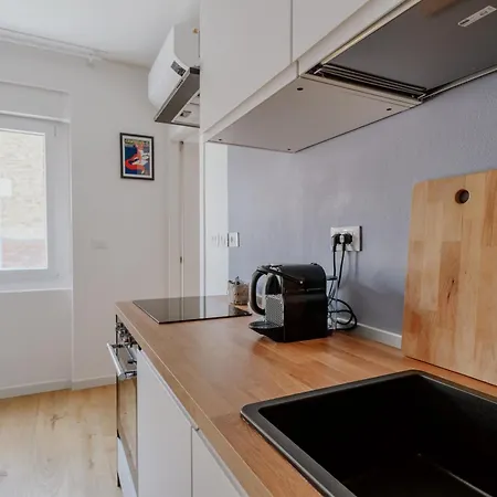 Elegante In Marina *