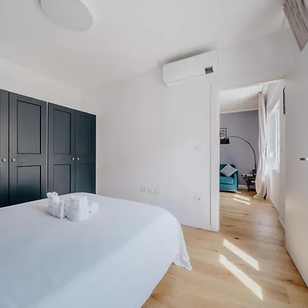 Elegante In Marina * Terst