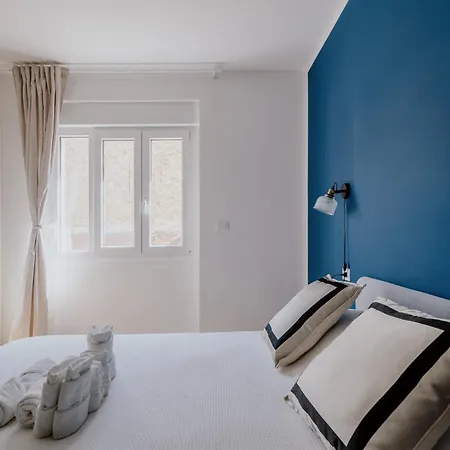 Elegante In Marina Apartment Trieste